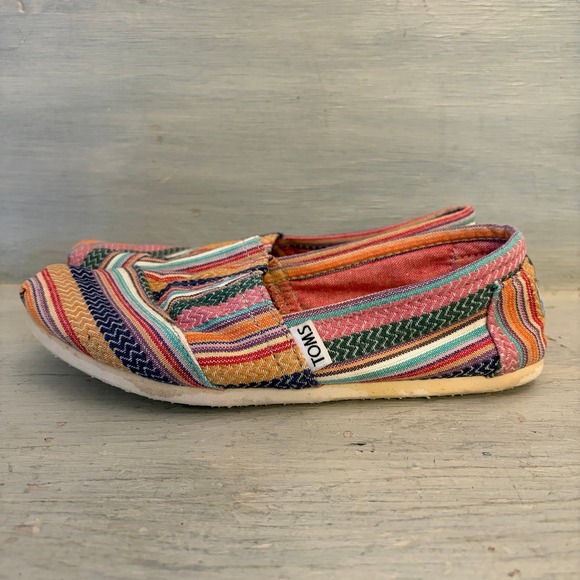 Tom's Women's Colorful Canvas Flat Slip On Shoe Size 7 Good Condition - Picture 7 of 7